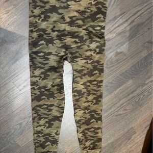 Spanx Camouflage Print Leggings XL‎